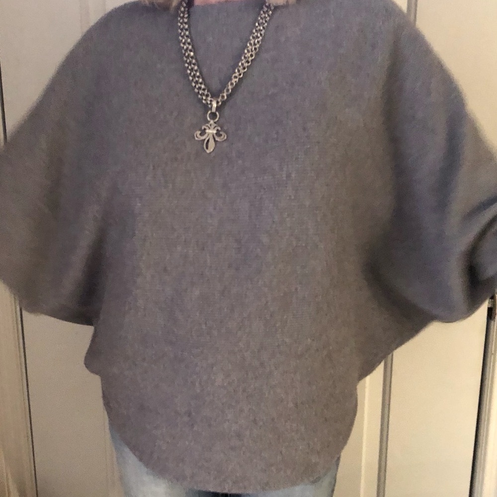 Soft & cozy gray sweater with batwing sleeves, boat neck, & shirttail hem - Picture 5 of 15